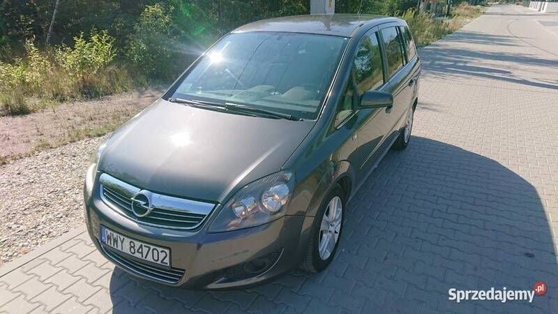 Szary Używany 2008 Opel Zafira Minivan | 18 500 zł (Drogi) - Obraz 1/4