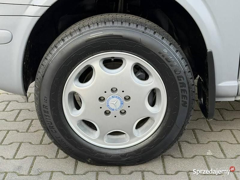 Używany Mercedes Vito AMG 231 KM (169 kW) 2010 Szary Van