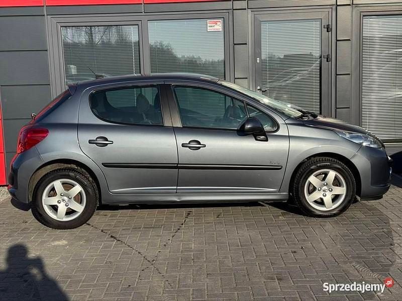 Używany Peugeot 207 2009 Szary Hatchback