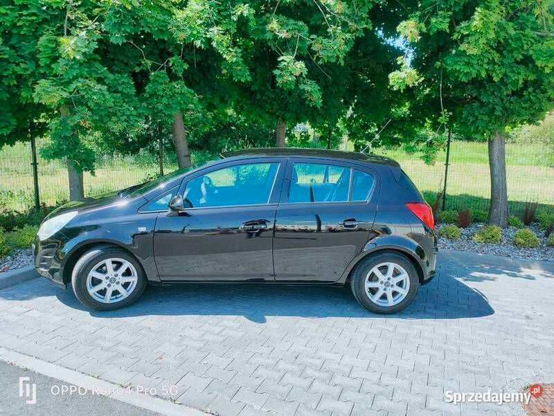 Używany Opel Corsa 2011 Czarny Hatchback