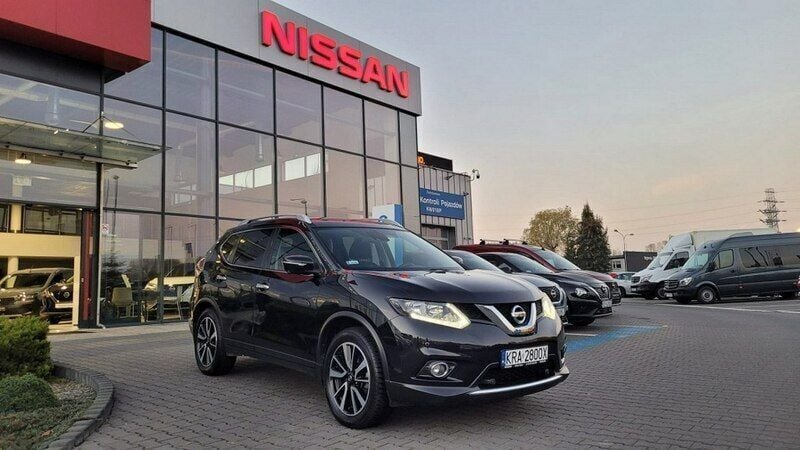 Czarny Używany 2017 Nissan X-Trail N-Connecta SUV | 73 600 zł (Drogi) - Obraz 1/4