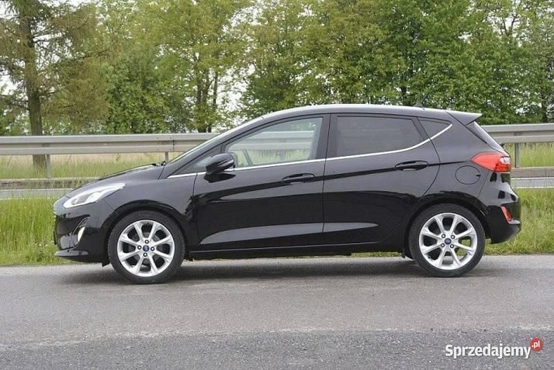 Używany Ford Fiesta 101 KM (74 kW) 2018 Czarny Hatchback