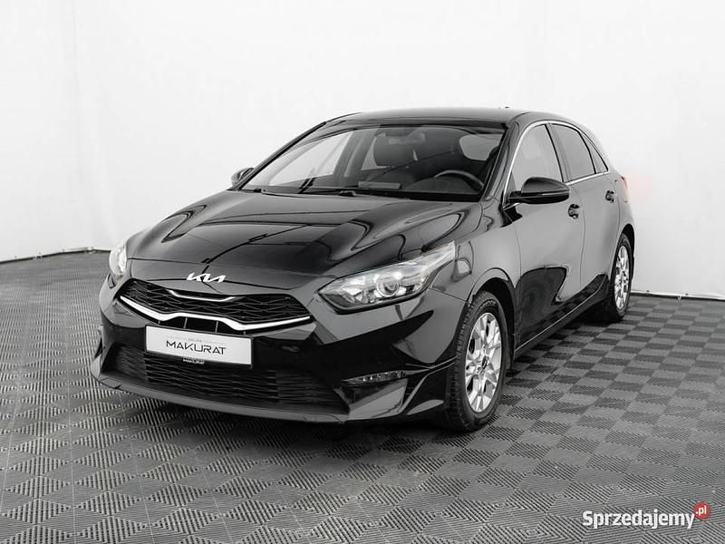 Czarny Używany 2022 Kia Ceed 2 Hatchback | 72 850 zł (Uczciwa cena) - Obraz 1/4