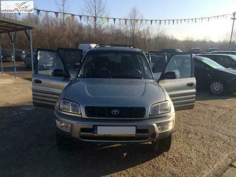 Szary (metalik) Używany 2000 Toyota RAV4 SUV | 13 999 zł (Super Cena) - Obraz 1/4