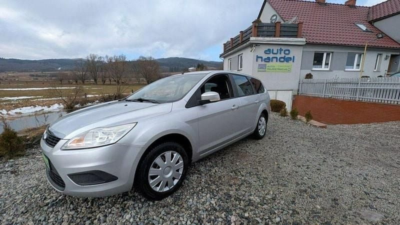 Używany Ford Focus 116 KM (85 kW) 2010 Srebrny (metalik) Kombi