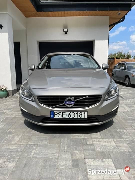 Złoty Używany 2015 Volvo V60 Kombi | 35 900 zł (Dobra cena) - Obraz 1/4