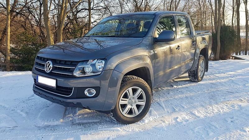 Używany VW Amarok 163 KM (119 kW) 2011 Szary Pickup