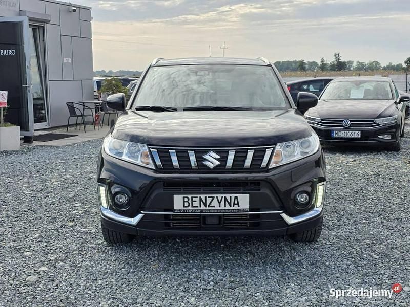 Czarny Używany 2020 Suzuki Vitara SUV | 69 900 zł (Dobra cena) - Obraz 1/4