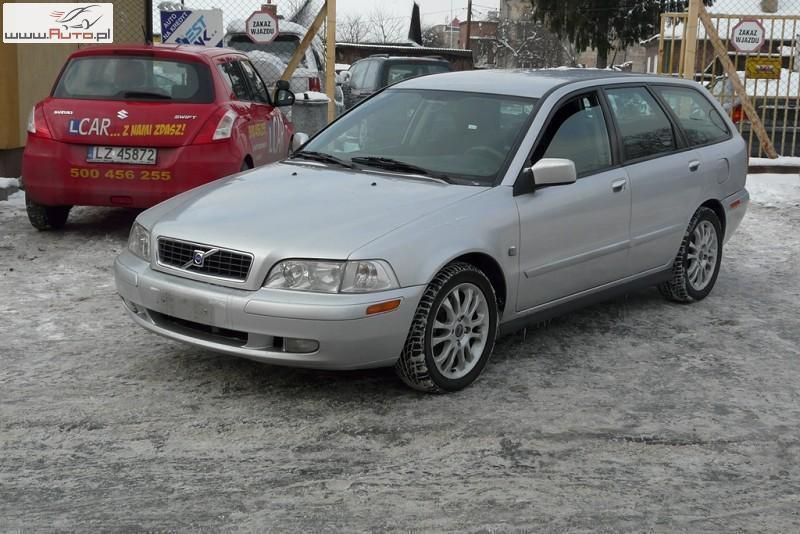 Używany Volvo V40 115 KM (84 kW) 2002 Srebrny Kombi