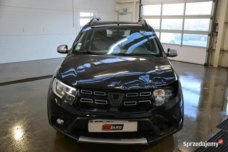 Czarny Używany 2016 Dacia Sandero Stepway Hatchback | 9200 zł - Obraz 1/4