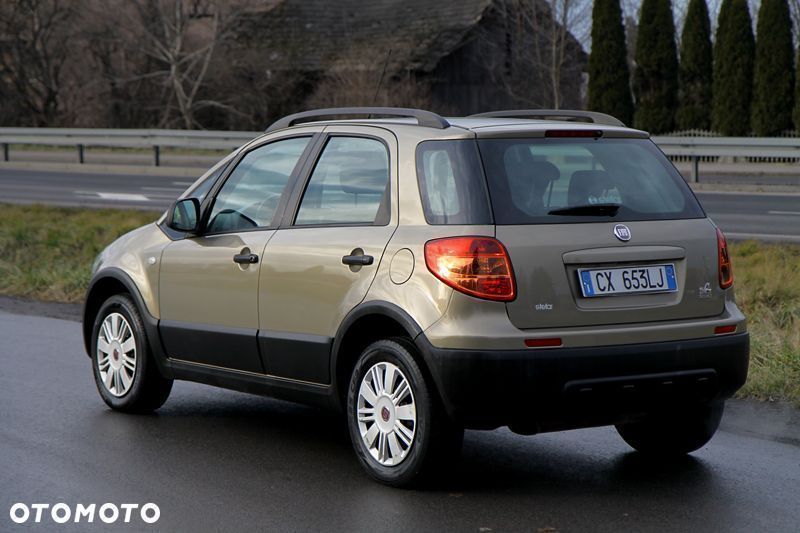 Sprzedany Fiat Sedici , używany 2009, km 182 000 w