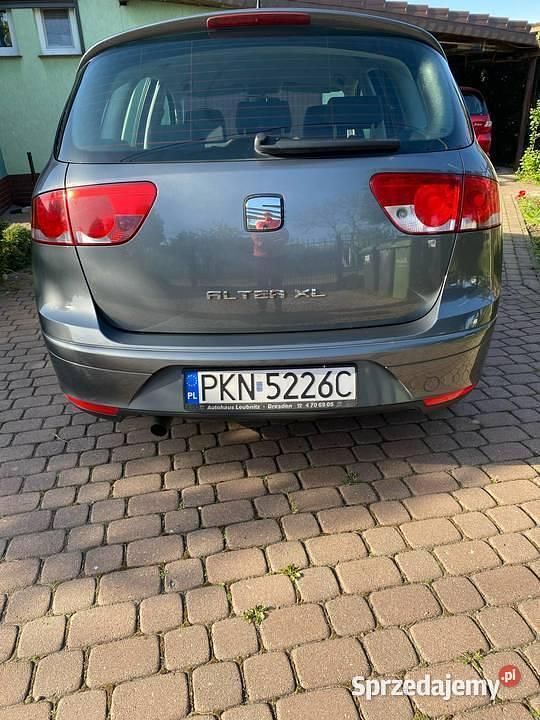 Używany 2013 Seat Altea XL Minivan | 20 900 zł (Uczciwa cena) - Obraz 1/4