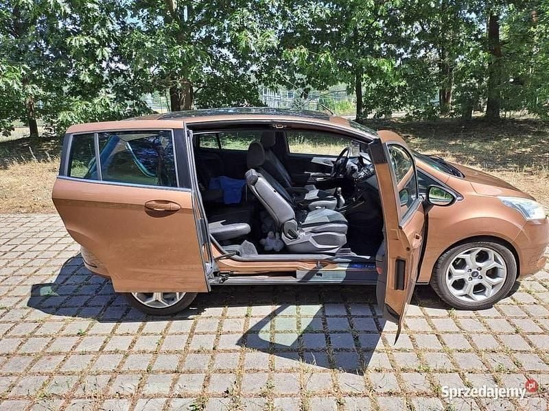 Używany Ford B-MAX 2013 Brązowy Minivan