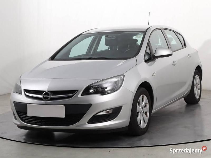 Używany Opel Astra 2013 Srebrny Hatchback
