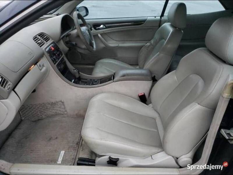 Używany Mercedes CLK320 2001 Granatowy Kabriolet