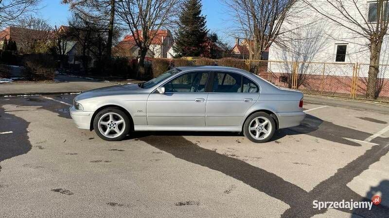 Używany BMW 520 2003 Srebrny Sedan/Limuzyna