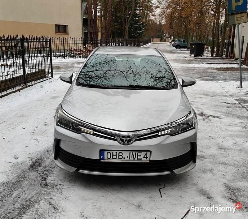 Srebrny Używany 2016 Toyota Corolla Sedan/Limuzyna | 44 900 zł - Obraz 1/4