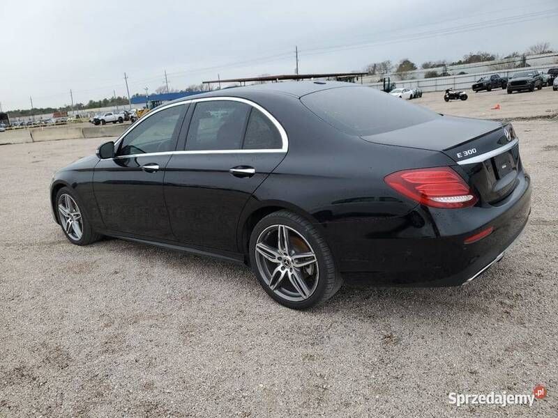 Używany Mercedes E300 2016