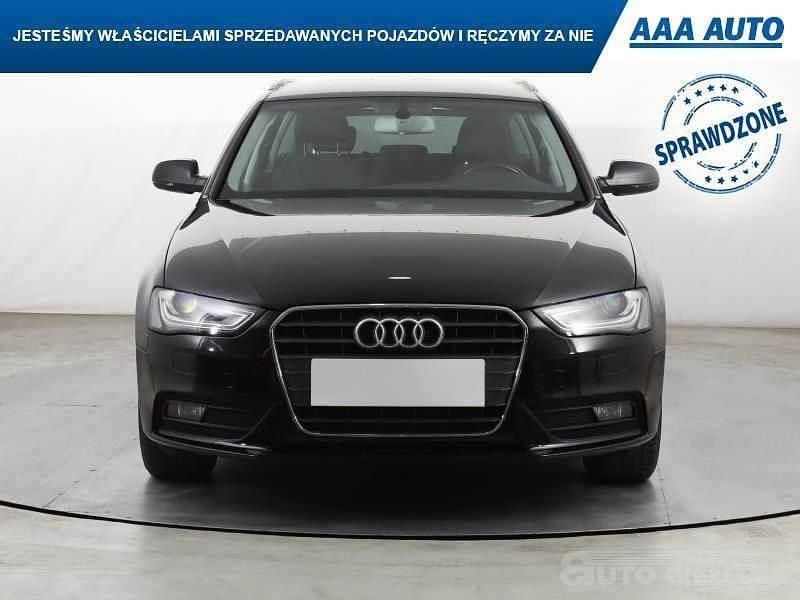 Używany Audi A4 170 KM (125 kW) 2012 Czarny