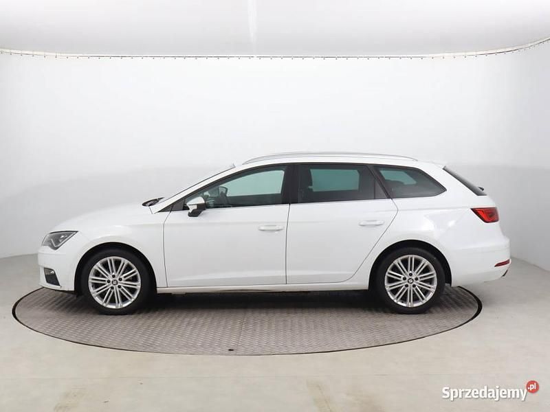 Używany Seat Leon 2017 Biały Kombi