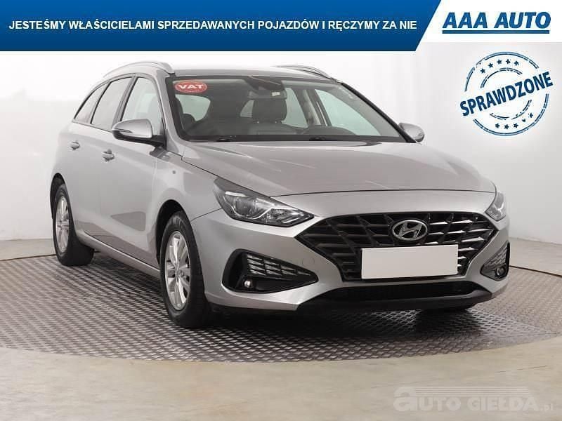 Używany Hyundai i30 120 KM (88 kW) 2022 Szary