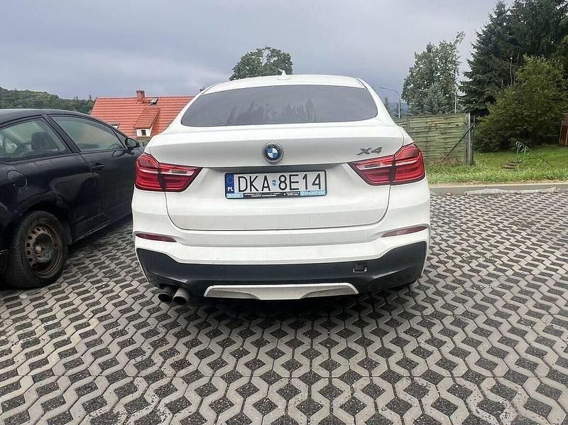 Biały Używany 2016 BMW X4 SUV | 82 000 zł (Dość drogi) - Obraz 1/4