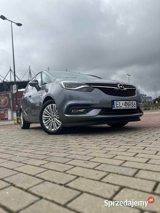 Używany 2018 Opel Zafira Tourer Innovation Minivan | 57 900 zł - Obraz 1/4