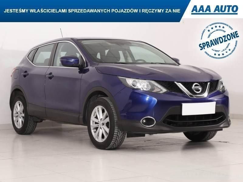 Fioletowy Używany 2016 Nissan Qashqai SUV | 48 499 zł (Uczciwa cena) - Obraz 1/4