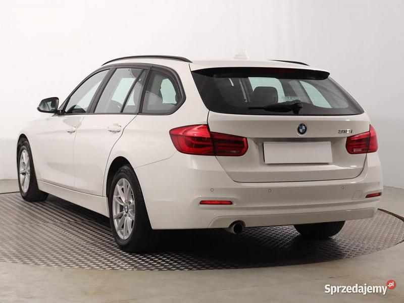 Używany BMW 318 2017 Biały Kombi