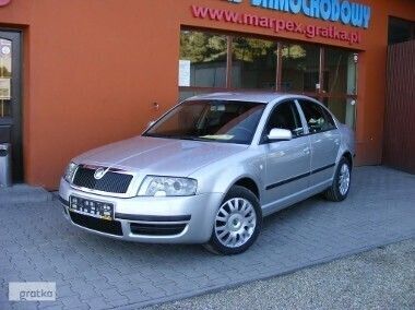 Używany Skoda Superb 130 KM (95 kW) 2003 Srebrny Sedan/Limuzyna