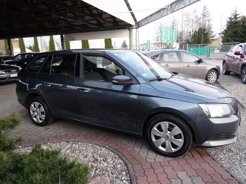 Używany Skoda Fabia 105 KM (77 kW) 2017 Szary Hatchback