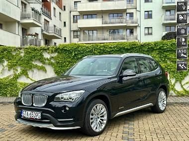Czarny Używany 2015 BMW X1 xLine SUV | 47 500 zł (Dobra cena) - Obraz 1/4