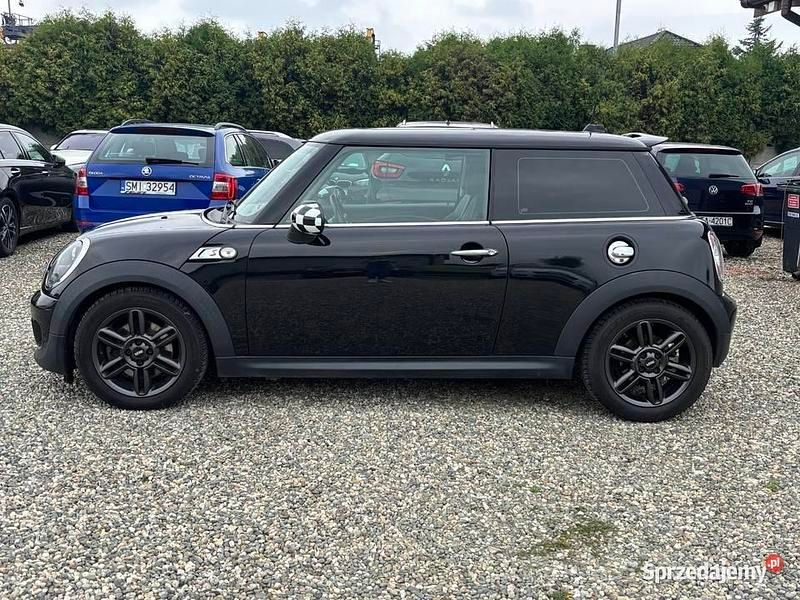 Czarny Używany 2011 Mini Cooper S Hatchback | 29 990 zł (Uczciwa cena) - Obraz 1/4
