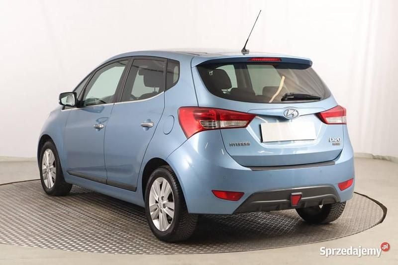 Używany Hyundai ix20 90 KM (66 kW) 2010 Niebieski Hatchback