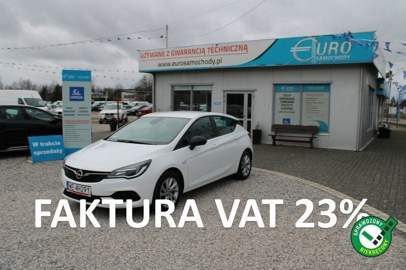 Używany Opel Astra 131 KM (96 kW) 2021 Biały Hatchback