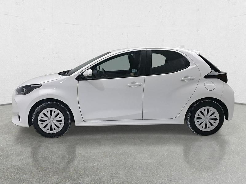 Używany Toyota Corolla 72 KM (52 kW) 2023 Biały Hatchback