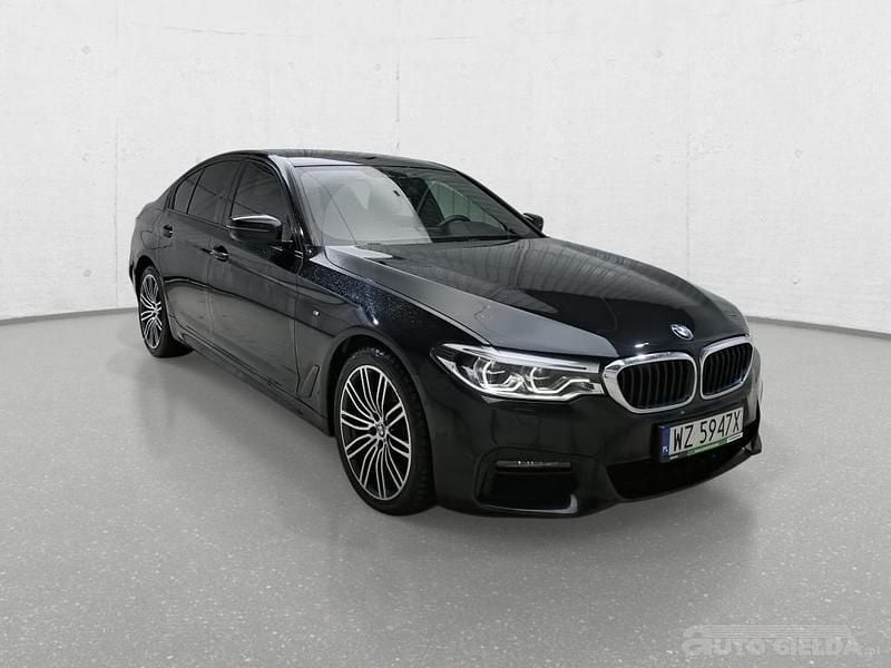 Czarny Używany 2018 BMW 518 Sedan/Limuzyna | 85 485 zł - Obraz 1/4