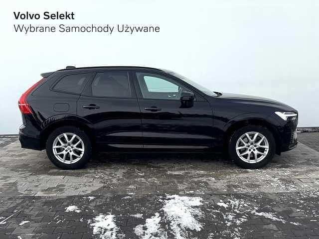 Używany Volvo XC60 197 KM (144 kW) 2023 Czarny SUV