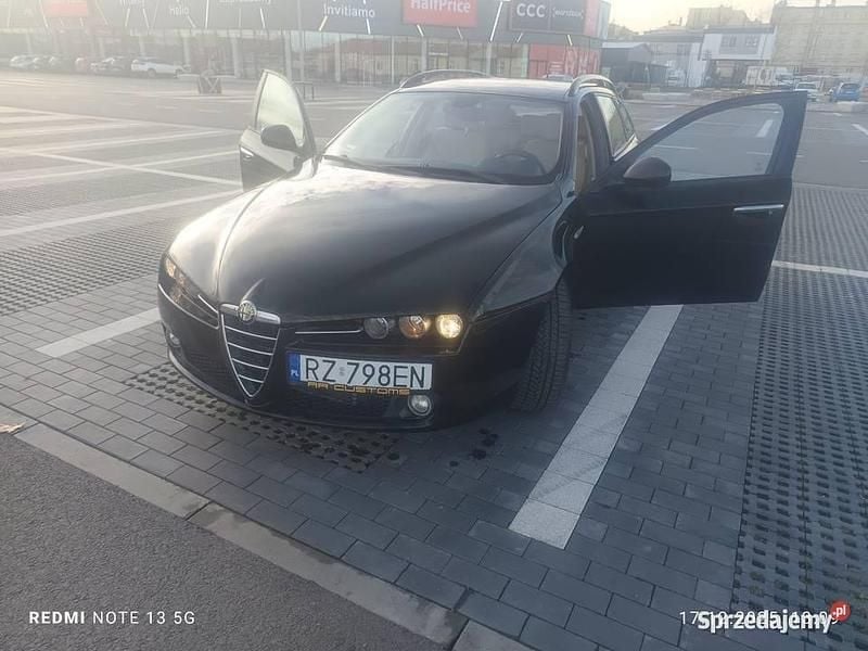 Czarny Używany 2007 Alfa Romeo 159 Kombi | 4900 zł (Super Cena) - Obraz 1/4