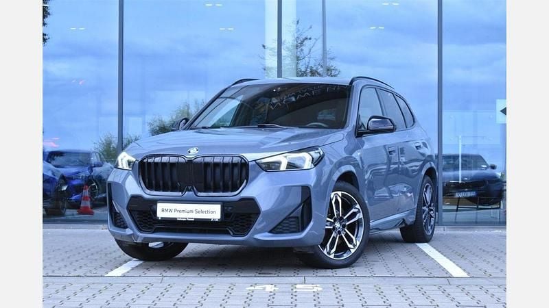Storm bay metallic metalizowany Używany 2022 BMW X1 Comfort Edition SUV | 204 900 zł - Obraz 1/3