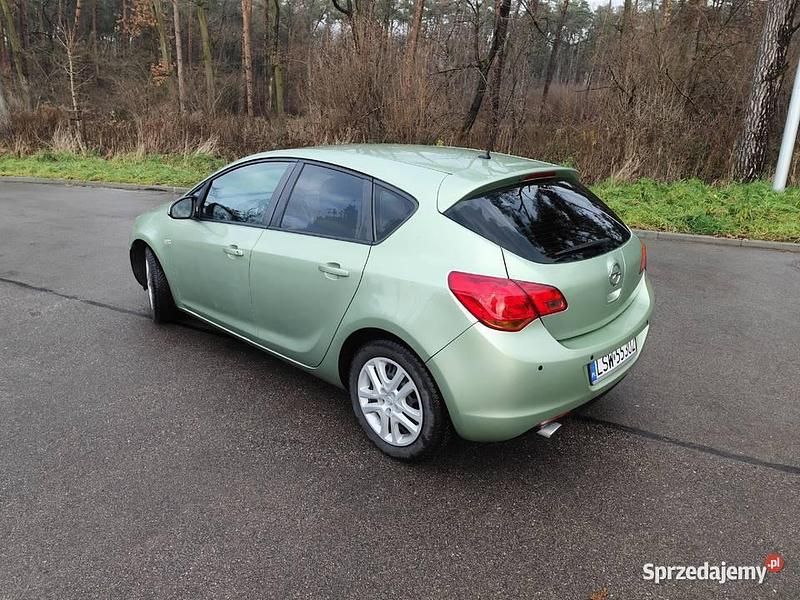 Używany Opel Astra 2010