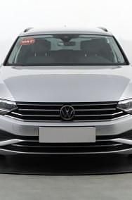 Używany VW Passat 150 KM (110 kW) 2021 Srebrny Kombi