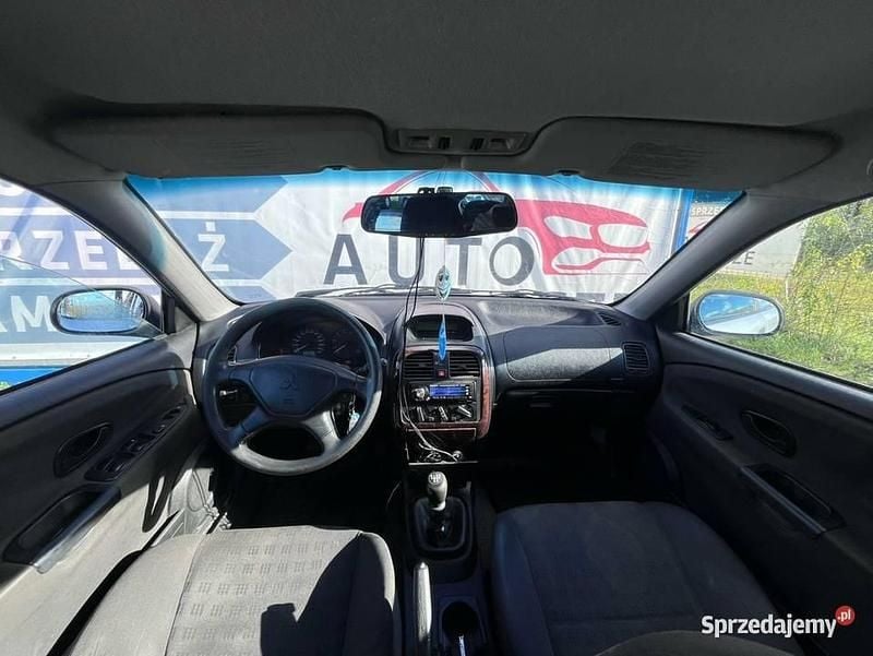 Używany Mitsubishi Carisma 2001