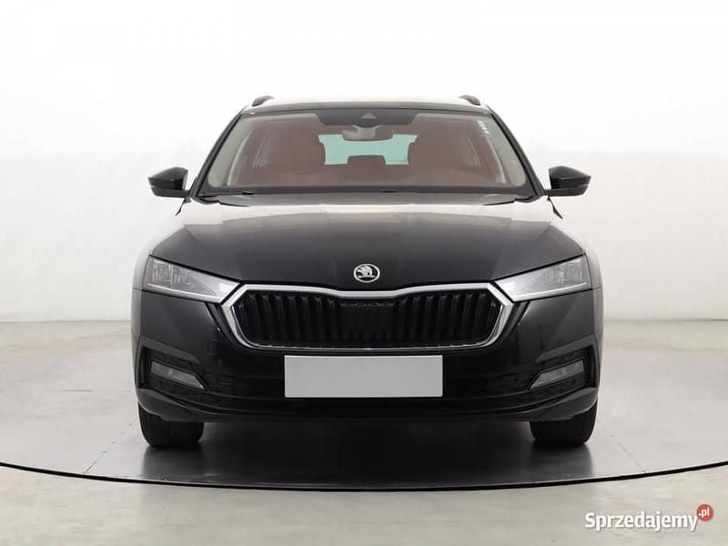 Czarny Używany 2022 Skoda Octavia Kombi | 79 999 zł (Uczciwa cena) - Obraz 1/4