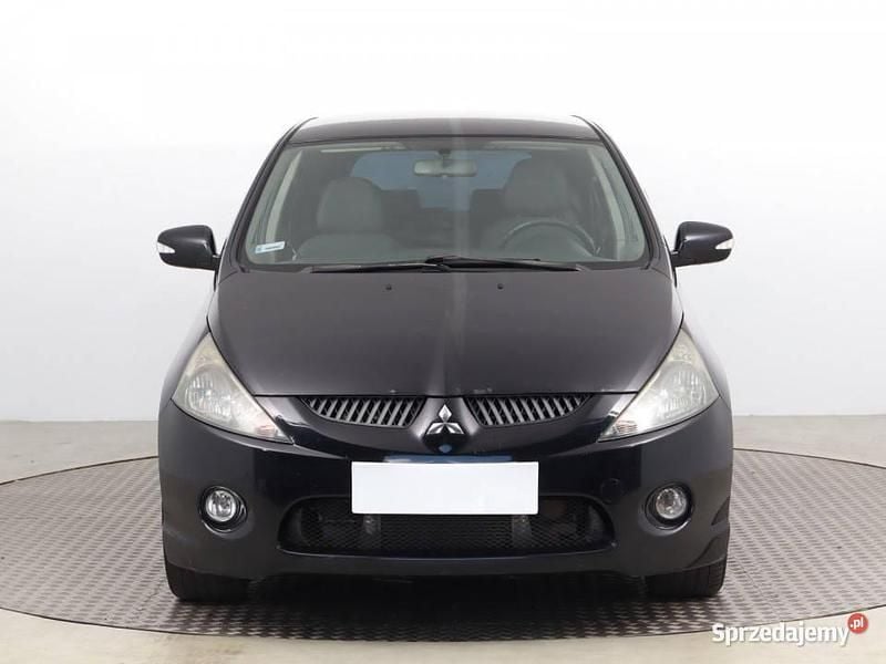 Używany Mitsubishi Grandis 136 KM (100 kW) 2006 Czarny Minivan