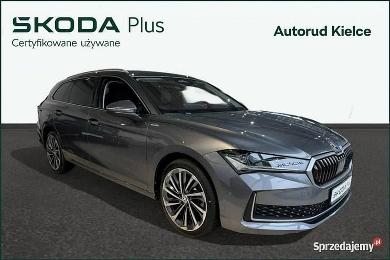 Szary Używany 2024 Skoda Superb LAURIN & KLEMENT Kombi | 199 900 zł - Obraz 1/4