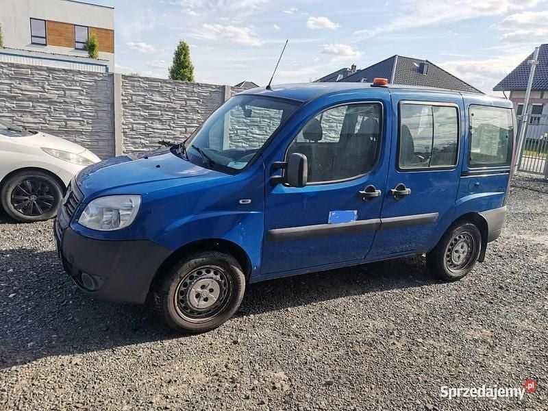 Używany 2010 Fiat Doblò Minivan | 8500 zł (Super Cena) - Obraz 1/2