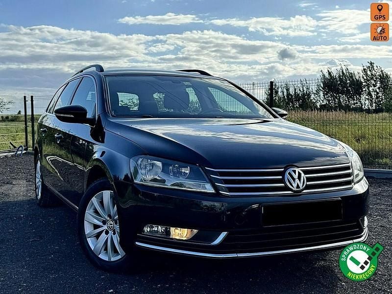 Czarny Używany 2011 VW Passat Kombi | 23 900 zł (Dość drogi) - Obraz 1/4