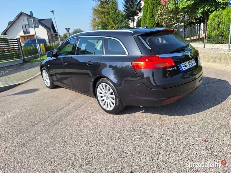 Czarny Używany 2011 Opel Insignia Sedan/Limuzyna | 23 900 zł (Uczciwa cena) - Obraz 1/4