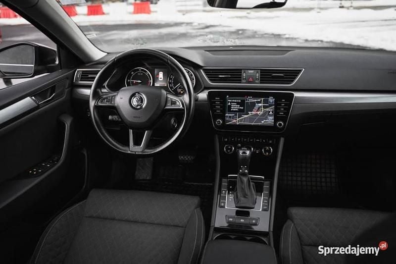 Używany Skoda Superb 190 KM (139 kW) 2017 Czarny Kombi